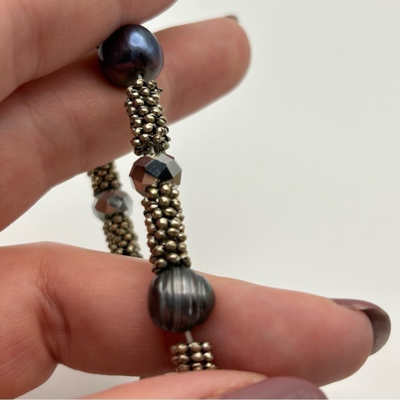 Gray Circled Baroque Pearl Stretch Bracelet with Silver Tone Sun Good Luck Charm - Picture 8 of 10